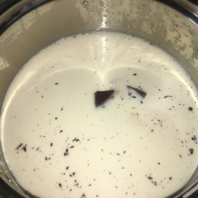 Petit pot de crème au chocolat noir